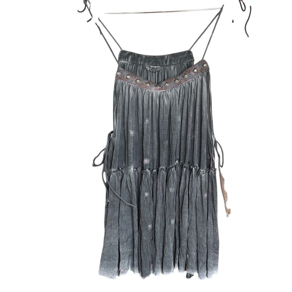POL Boho Embroidered Flowy Gray Strappy Top Size Small